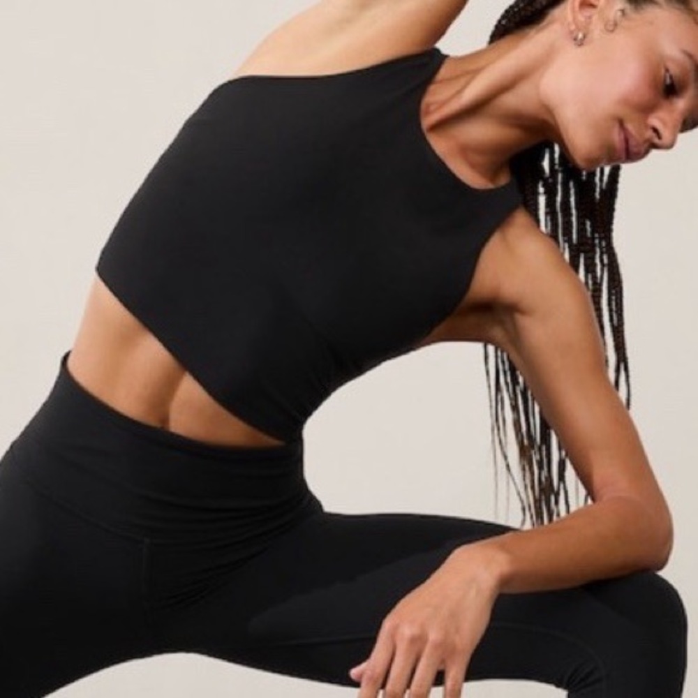 Athleta Purpose Crop Sports Bra